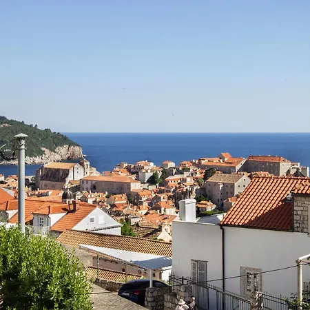 Apartment Gallery - View Of The Old Town & Free Parking *
